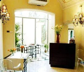Hotel Novecento Pisa 3*,